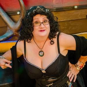 Meet your Posher, Sharon